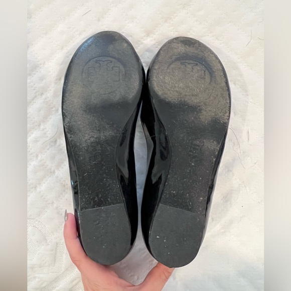 Tory Burch, women’s flats, patent leather, black color - Picture 3 of 3